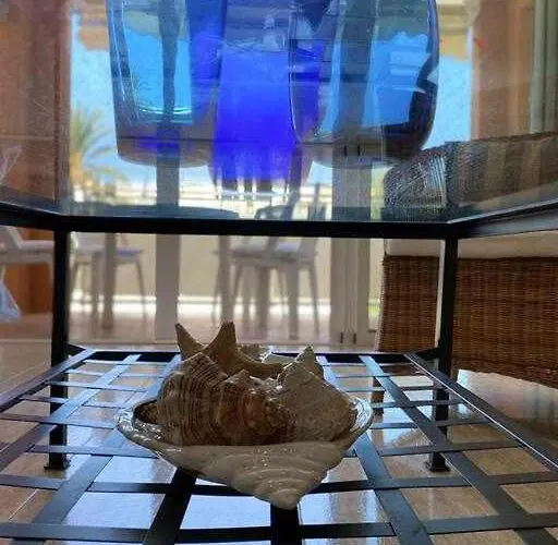 Directo A La Playa Con Vistas Del Mar