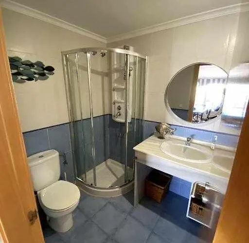 Directo A La Playa Con Vistas Del Mar *